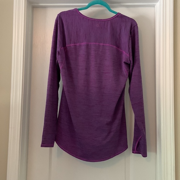 Athleta workout top - Picture 4 of 7